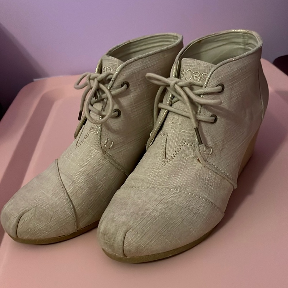 Tan Canvas Wedges